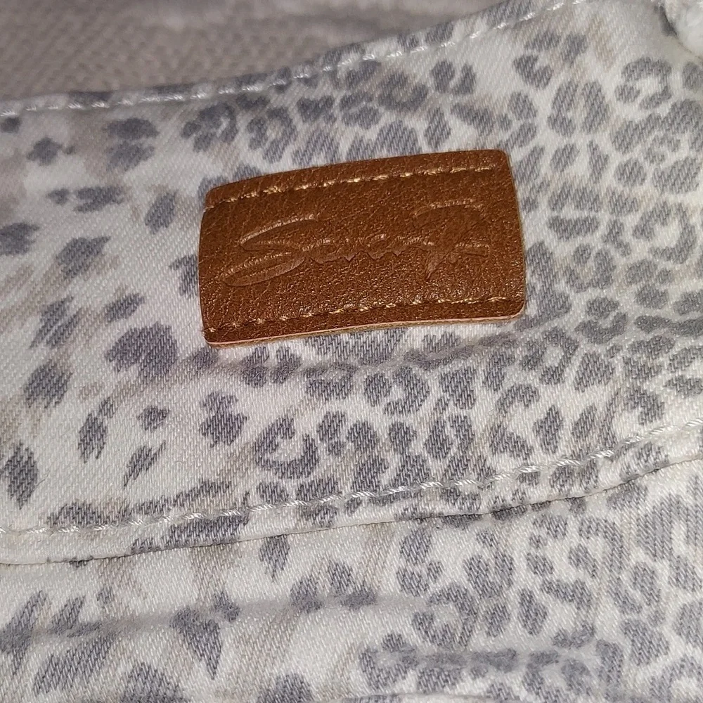 Seven7 Jeans - Picture 4 of 9